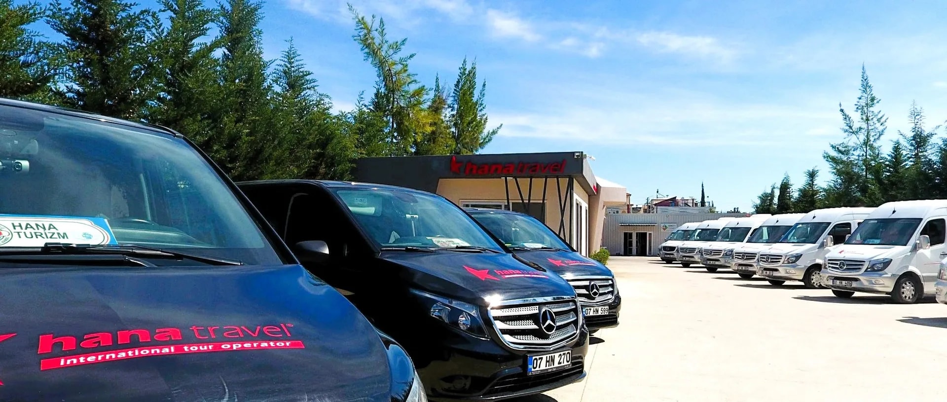 Antalya Airport transfer cars and minibuses from our own fleet